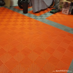 Dalle de sol PVC garage orange