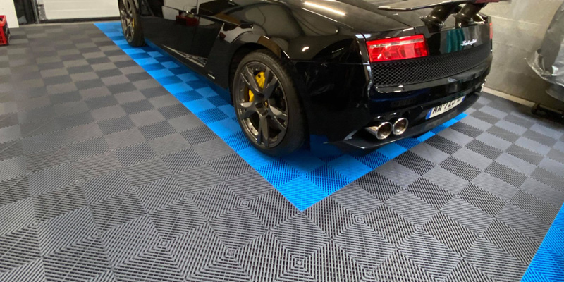 Dalle de garage Bleue Lamborghini