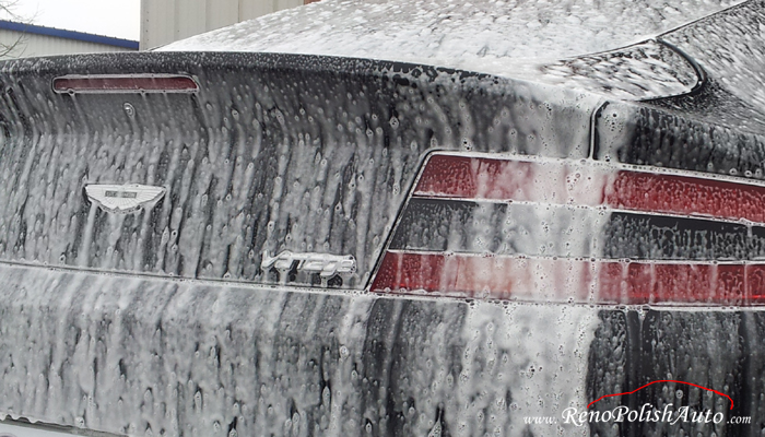 Prelavage auto foam lance Aston Vantage